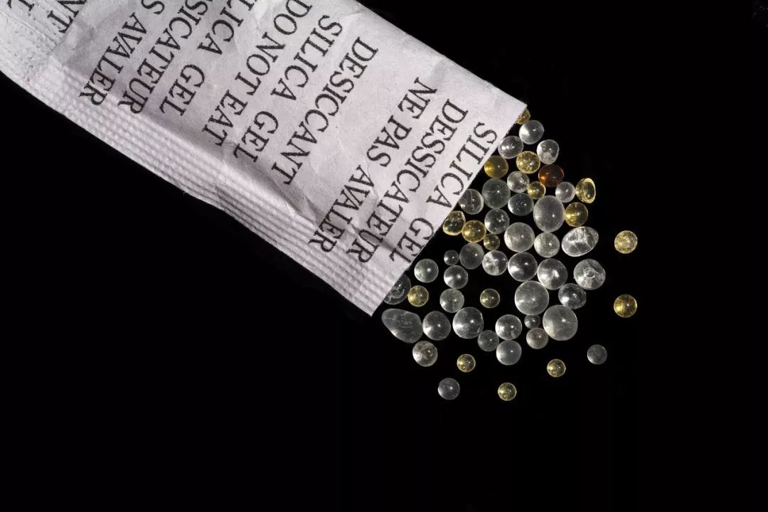 误服干燥剂治疗需要花多少钱,误服了食品干燥剂怎么办