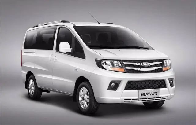 最经济实惠的大面包车有哪些,目前最好的客货两用面包车