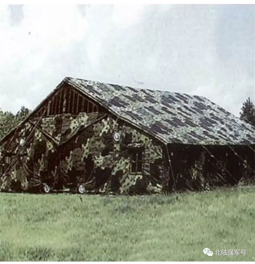 我是*用军**帐篷佩奇！一起来认识我的家族成员吧！