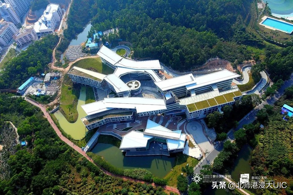 北师港浸大是公办还是民办,北师港浸大2024怎样