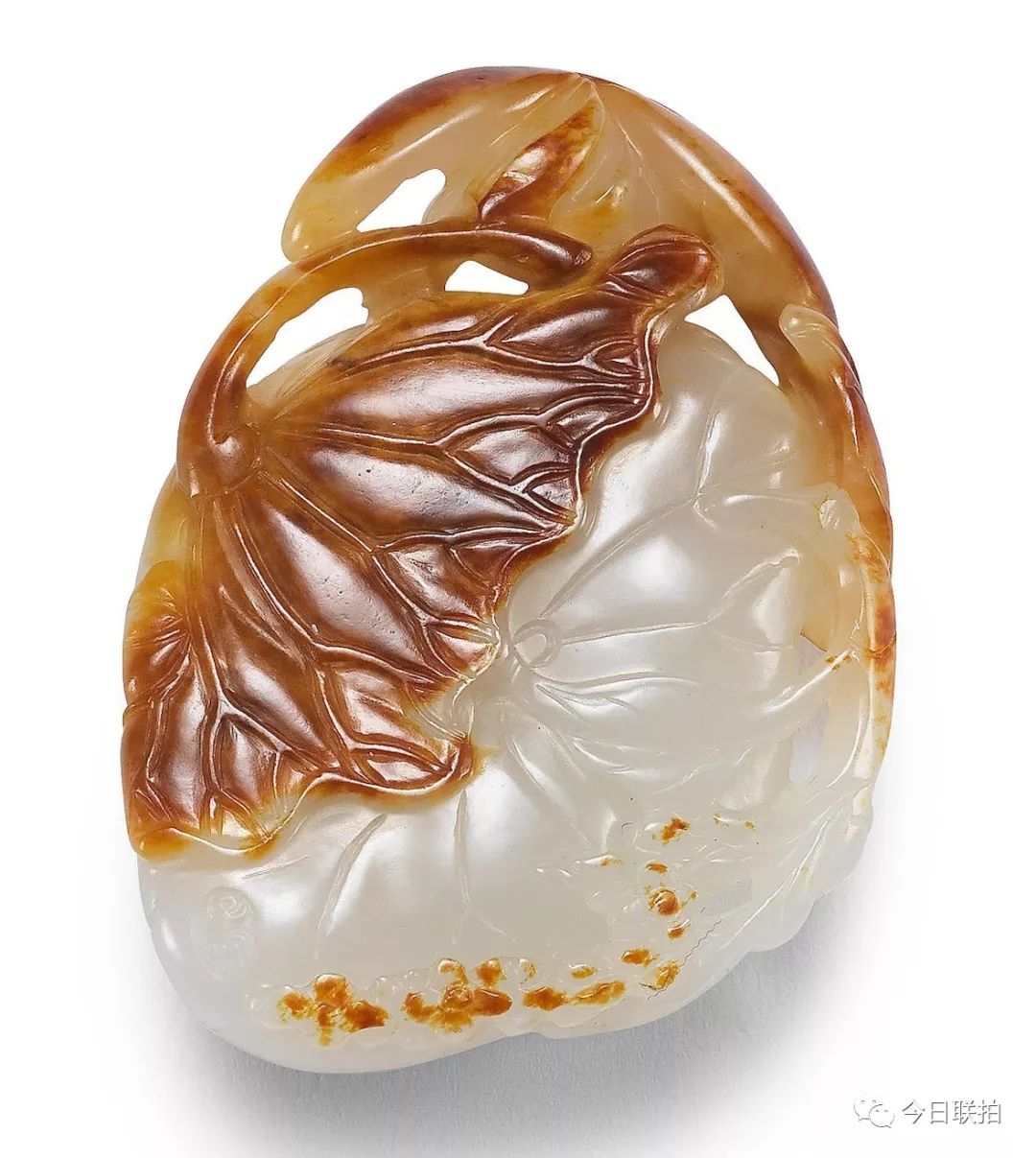 一只白玉小熊卖了670万，人家靠的是颜值！