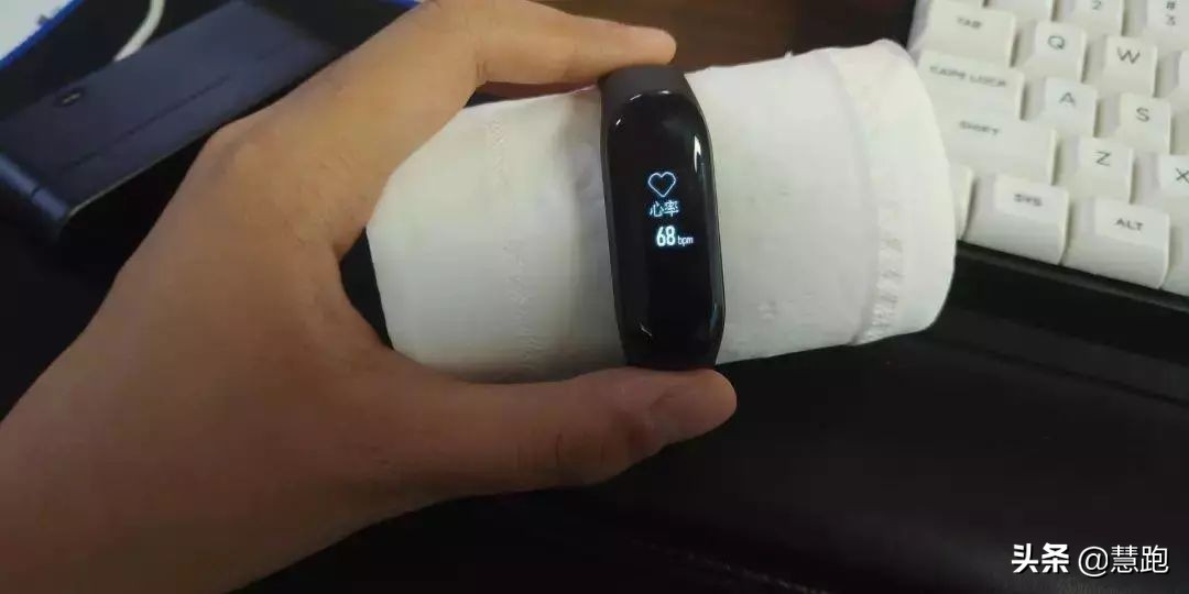 运动手表怎么佩戴测量心率才准确,心率手表到底准不准