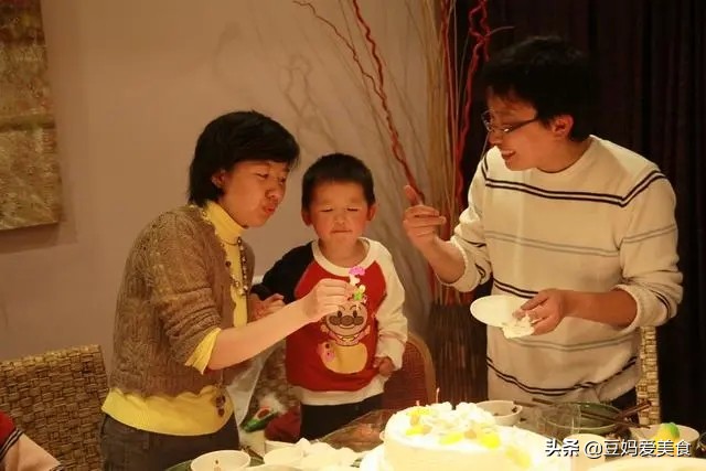 过生日要过阴历生日还是阳历生日,过生日阳历和阴历同一天几率大吗