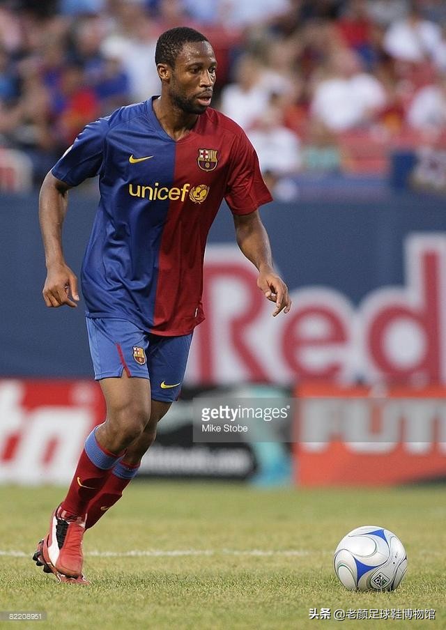 马竞前锋微商处购买厂货球鞋作秀，欧美球星居然还自己掏钱买球鞋