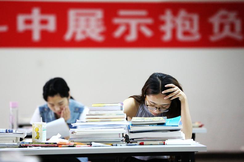 2021考研成绩出炉：321分捡漏中山大学，381分无缘浙大