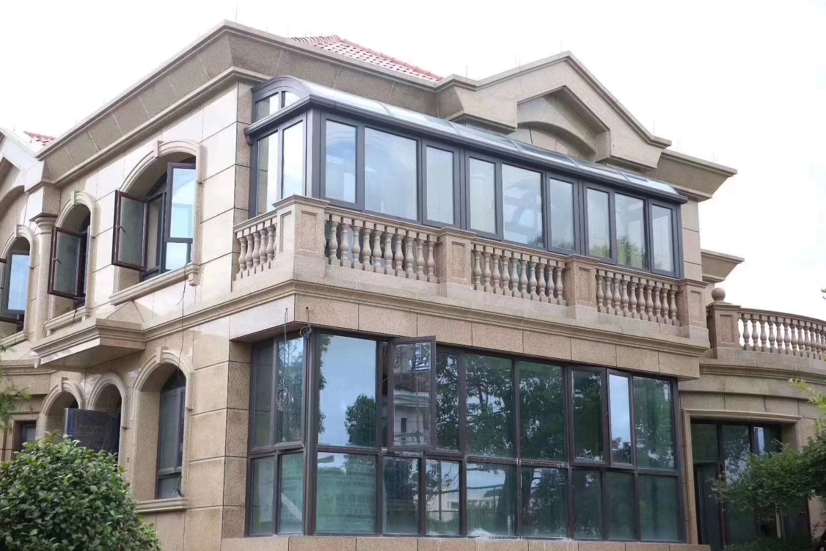 新房开发商做的门窗要不要换,开发商的塑钢门窗需要更换吗