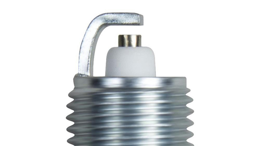 双铱金火花塞能提升动力吗,买更贵的火花塞能提升动力吗