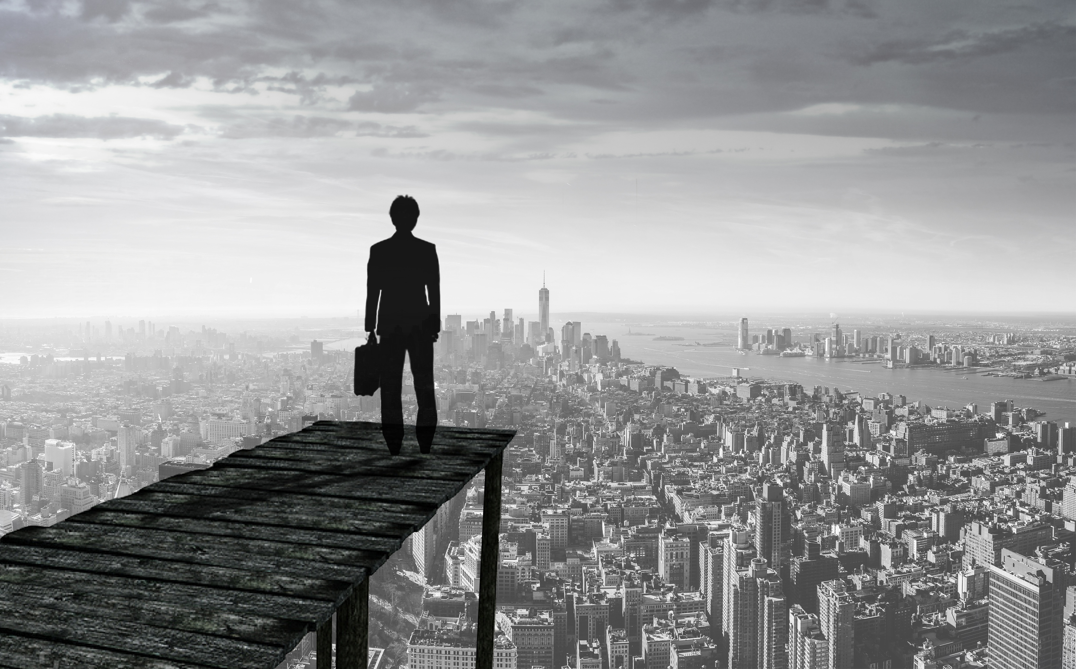 我升职了同事没升职怎么劝告,领导答应升职加薪却迟迟不落实