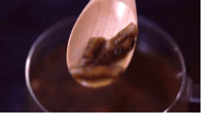 清肝火排肝毒拿什么泡水喝,清肝火排肝毒吃什么中药煮水