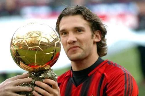 天下足球致敬76黄金一代,足坛76黄金一代10大巨星