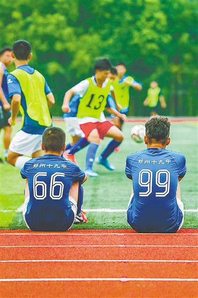 运筹帷幄之中决胜千里之外,郑州校园足球书写中锦赛奇迹