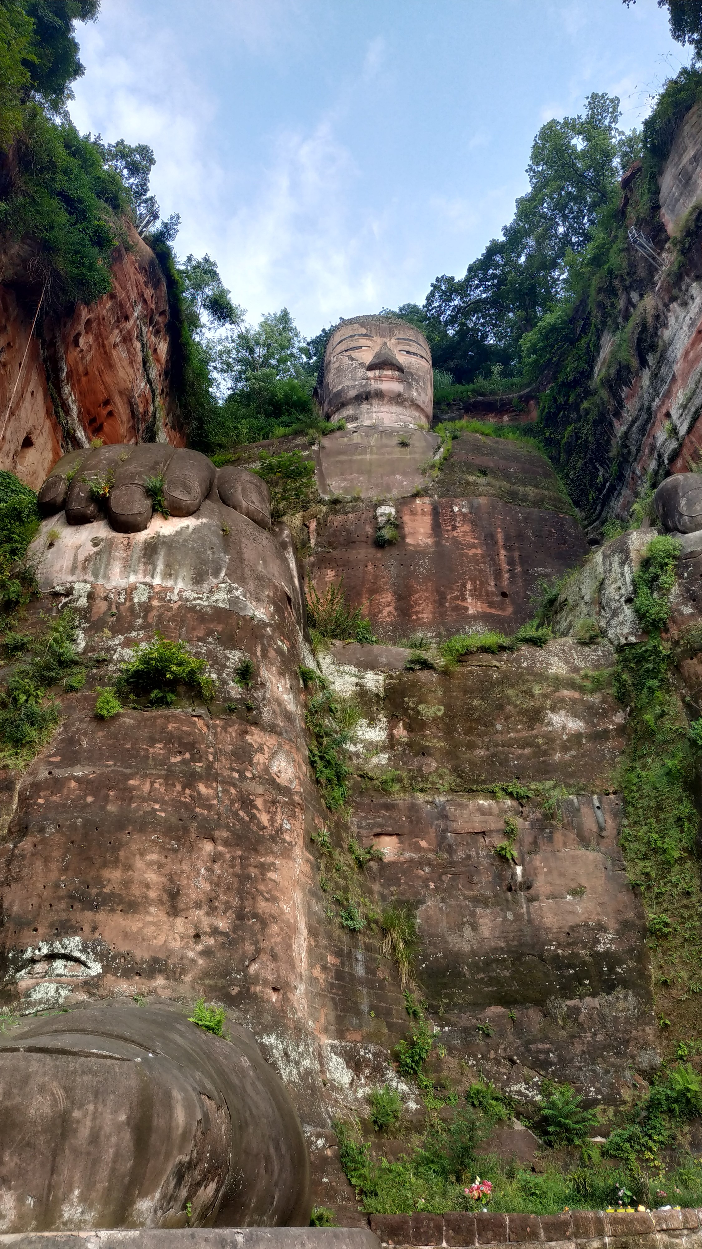 成都去峨眉山乐山大佛旅游攻略,五一峨眉山和乐山大佛穿什么