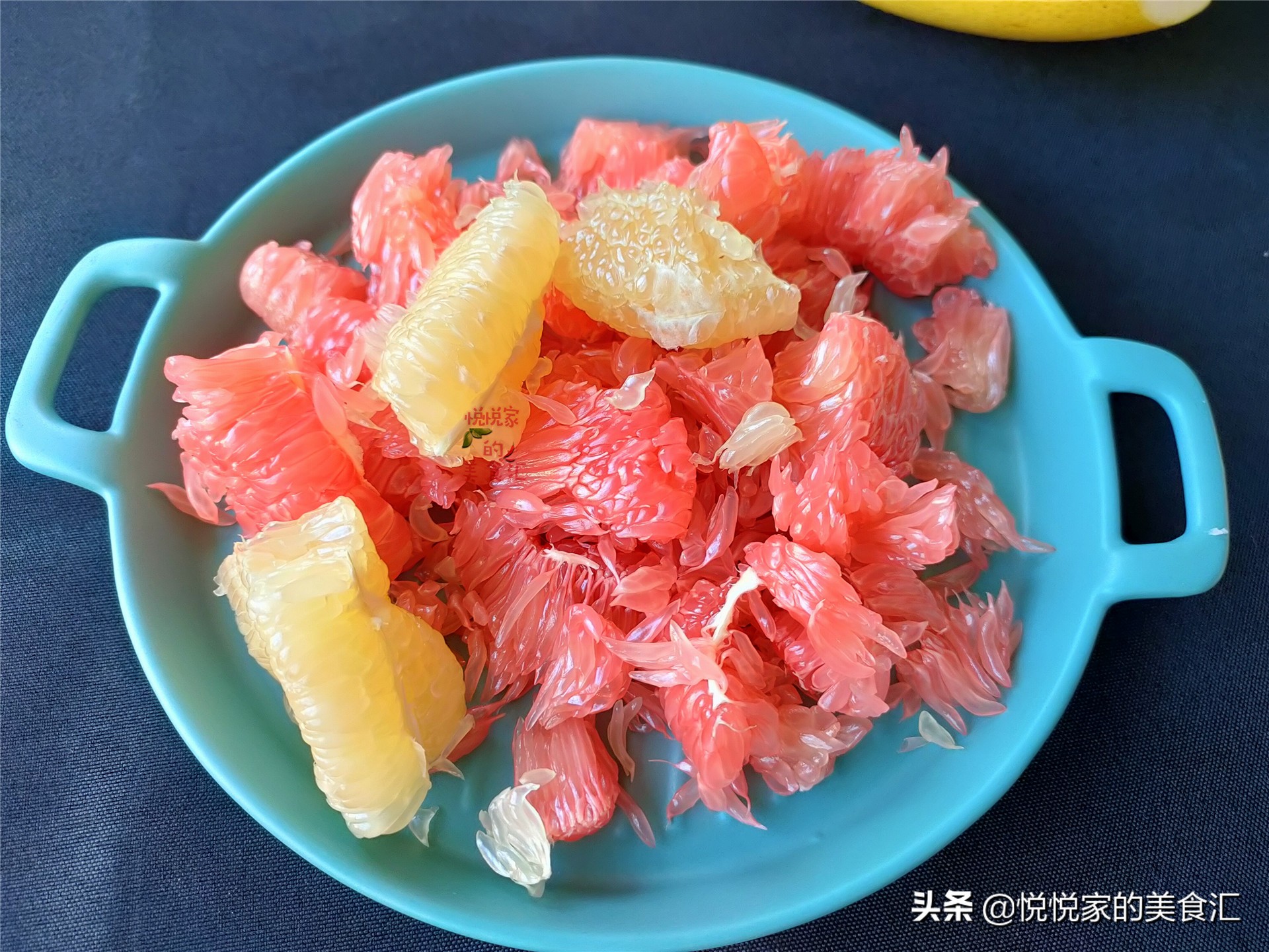 怎么挑柚子比较好吃,怎样挑柚子又甜又有水分又好吃