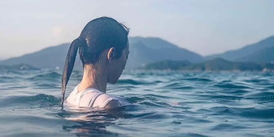 很难相信这是一部新人导演的处女作