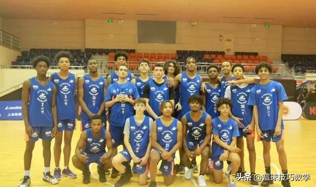 中美篮球差距还是太大,三场狂胜95分,詹韦儿子联手太强了