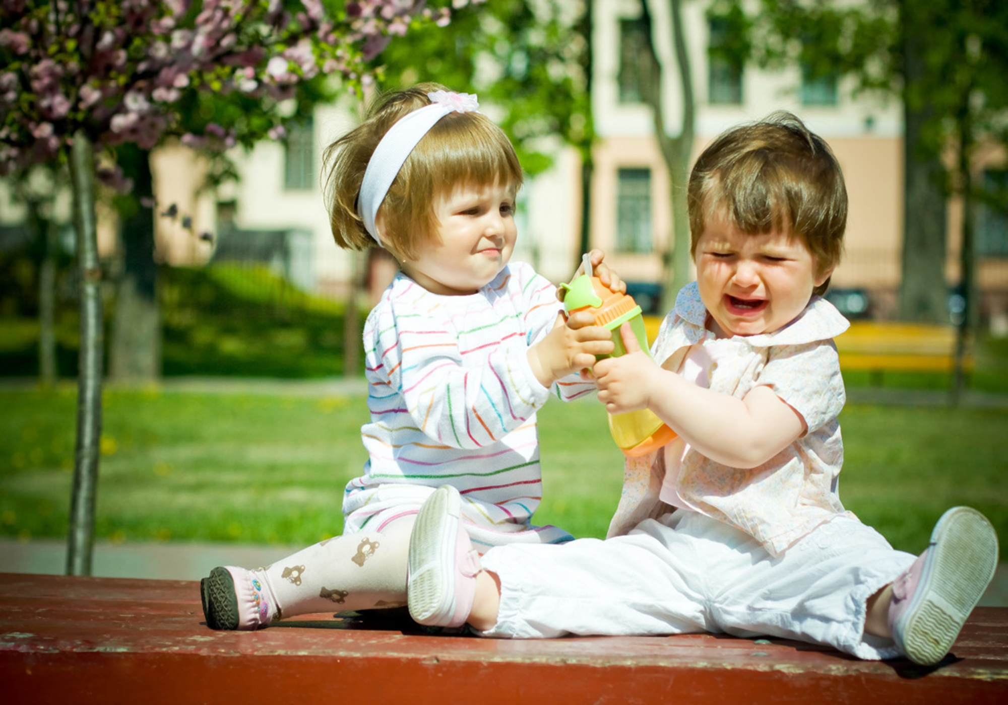 为什么1岁多的宝宝很喜欢发脾气,为什么1岁多宝宝喜欢打妈妈