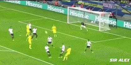 孙继海足球最佳防守视频,孙继海1v4奇迹解围完整版现场观众