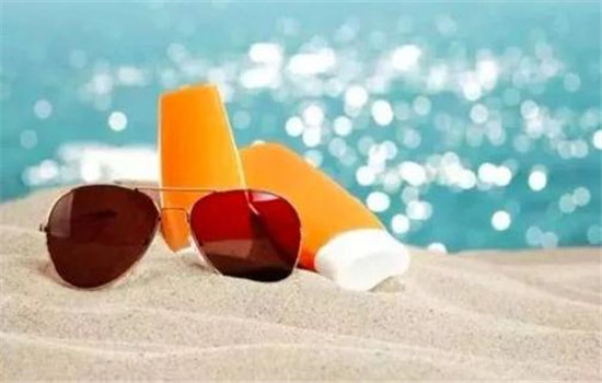 防晒霜物理防晒跟化学防晒区别,cpb防晒霜是物理防晒还是化学防晒