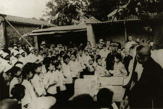 八路军和美国记者,八路军面对美国记者