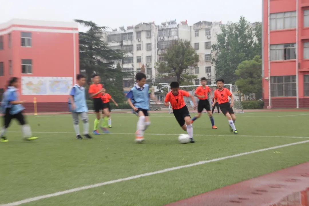 枣庄市立新小学第三届“校长杯”足球联赛圆满落下帷幕