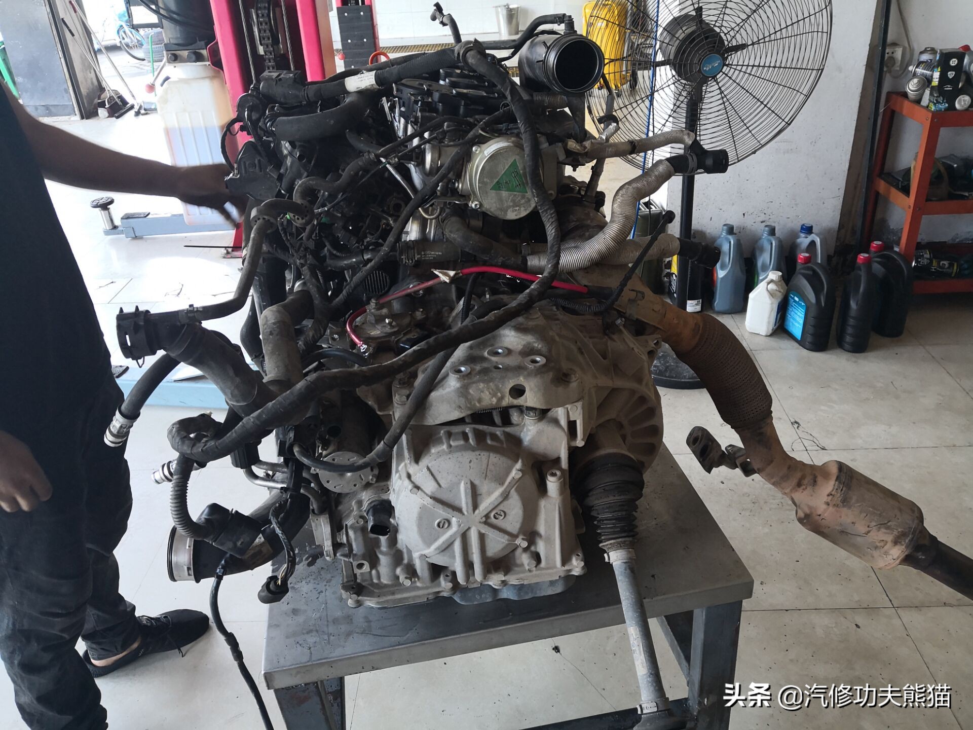 2017款途观丝绸之路1.8t烧机油吗,途观2015款1.8t四驱豪华版烧机油