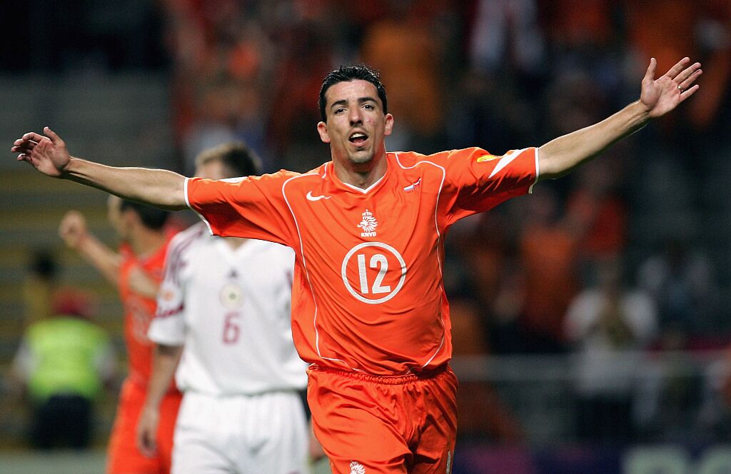 曾经荷兰有多强大,荷兰曾经的锋线