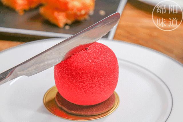 绵阳耗资千万三层独栋KTV里面,藏了一家下午茶!