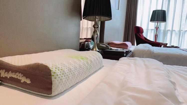 泰国天然乳胶枕头最好的品牌,泰国原装进口高端乳胶寝具