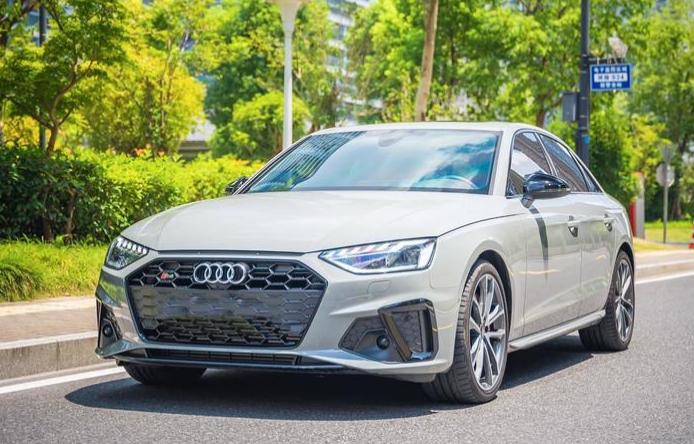 奥迪s43.0t冷启动声浪,s4试驾声浪