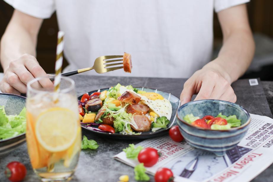 八种轻食沙拉酱卡路里,健康轻食沙拉酱