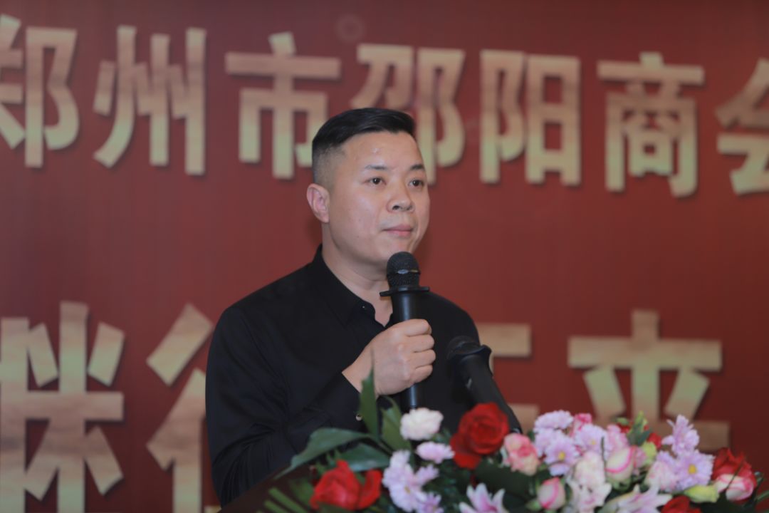 杜鹃鸟董事长陈贵雄,郑州杜鹃鸟服饰陈贵雄