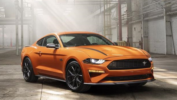 福特野马2.3t是自吸的吗,第三代福特野马5.0升v8版