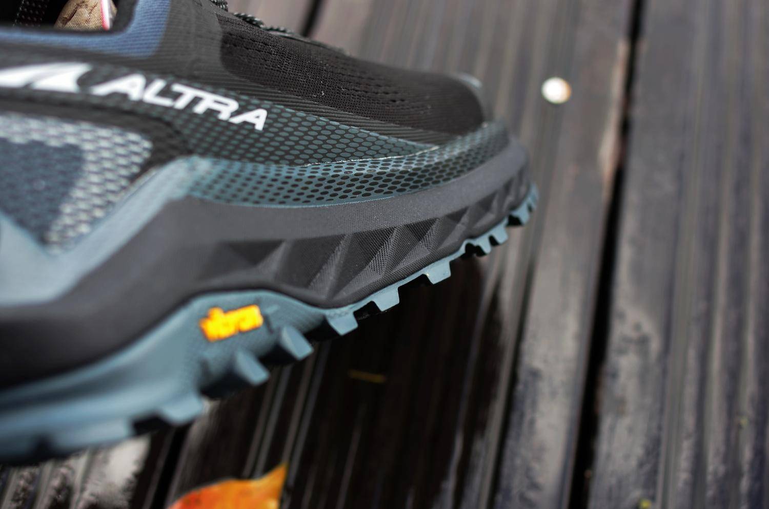 支撑稳定型的跑鞋推荐,反馈感强的实战鞋