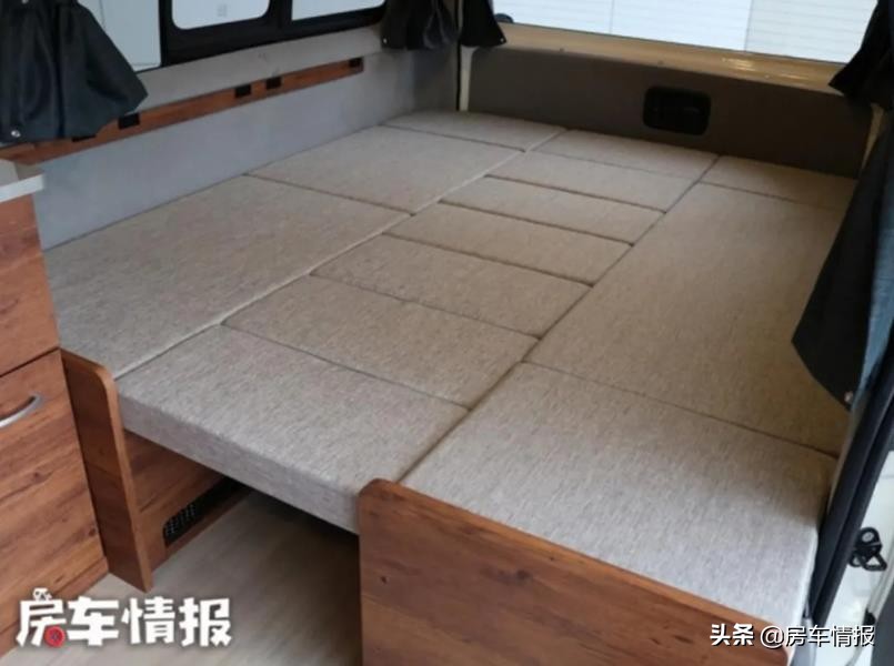 新款丰田海狮房车2.8t柴油四驱,2.5米高丰田海狮房车