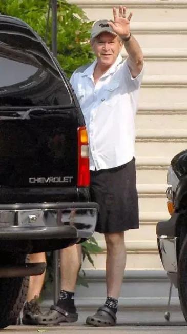 巨亏11亿鞋牌的重生之路：亚马逊月售4.5万双，独立站流量905万