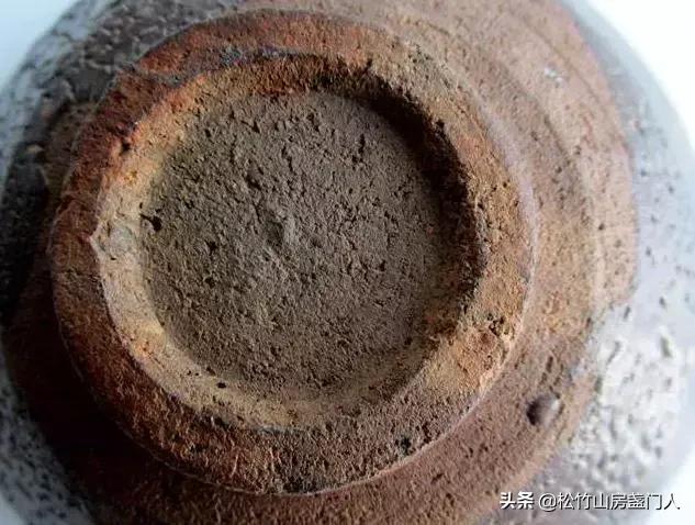 古盏的意思,古窑瓷器为什么很多黑点