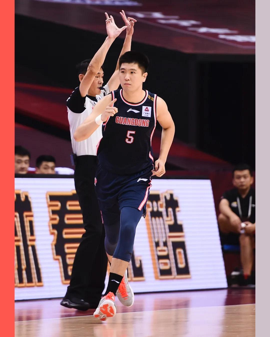 cba今日球鞋上脚一览,今日cba球鞋上脚一览