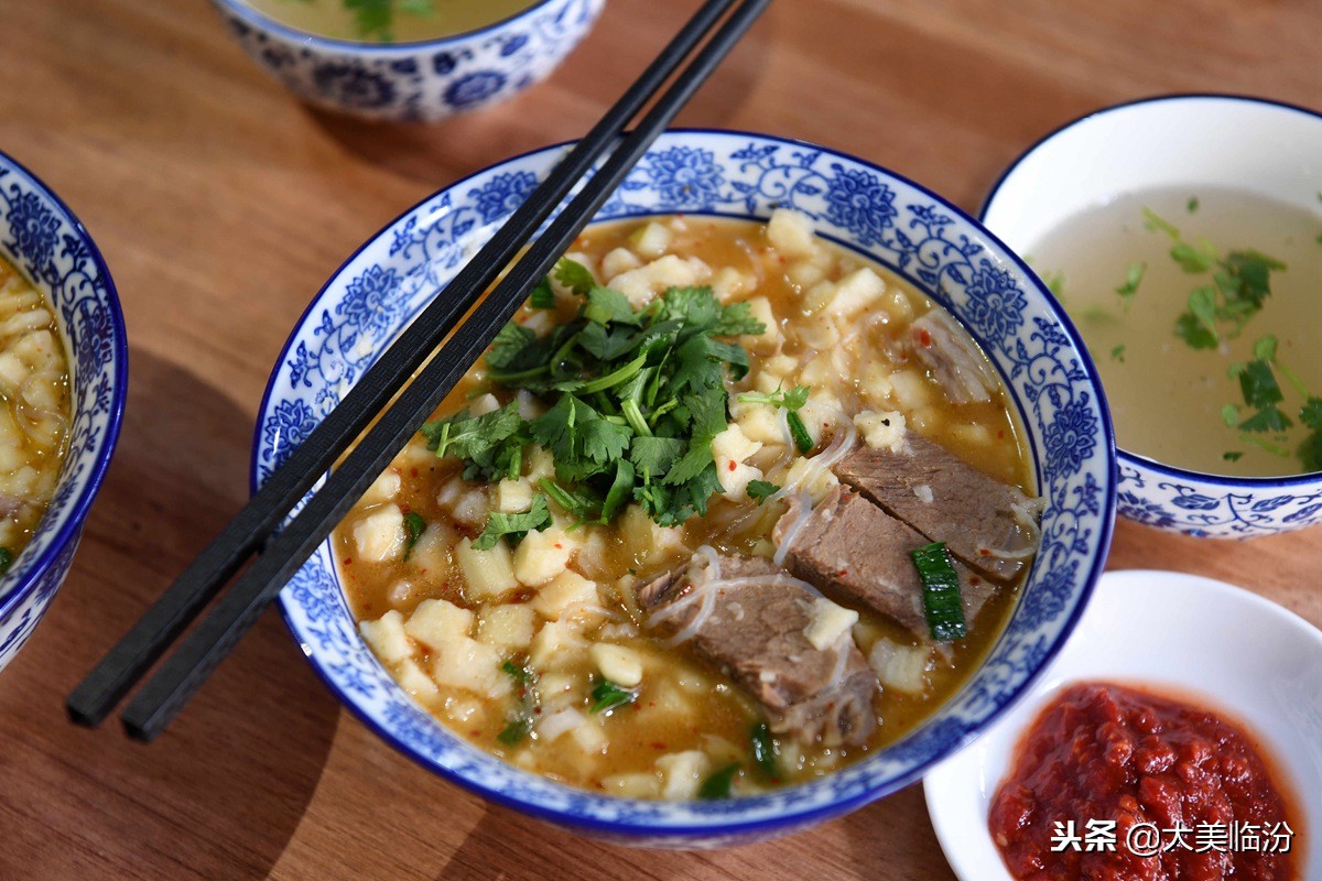 临汾迎春街泡馍,咥一碗泡馍太过瘾