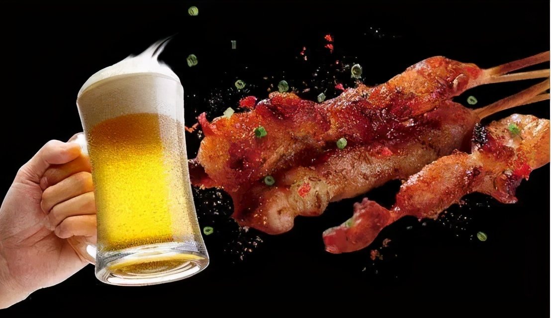 你能抵挡夏日美食的诱惑吗？做到饮食有节，预防胆结石折磨