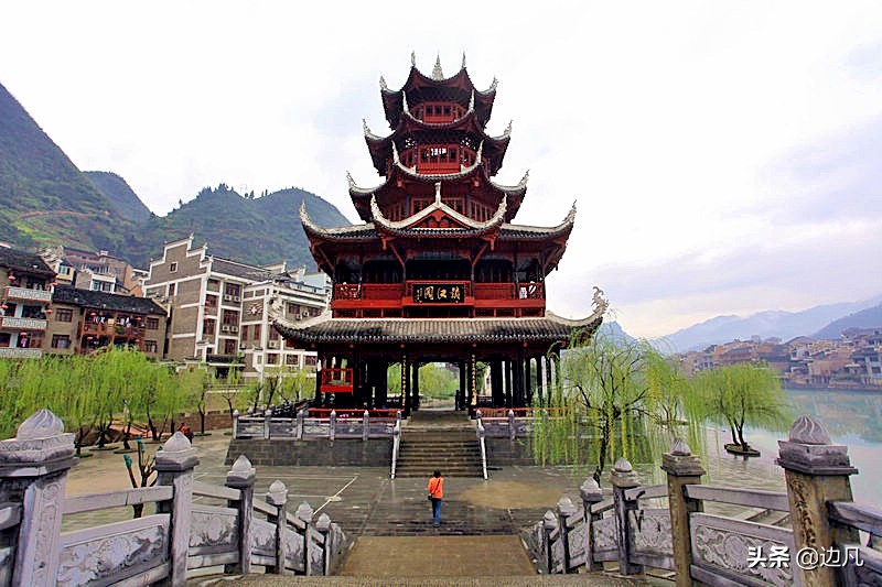 贵州镇远古镇新大桥,如何去贵州镇远古镇