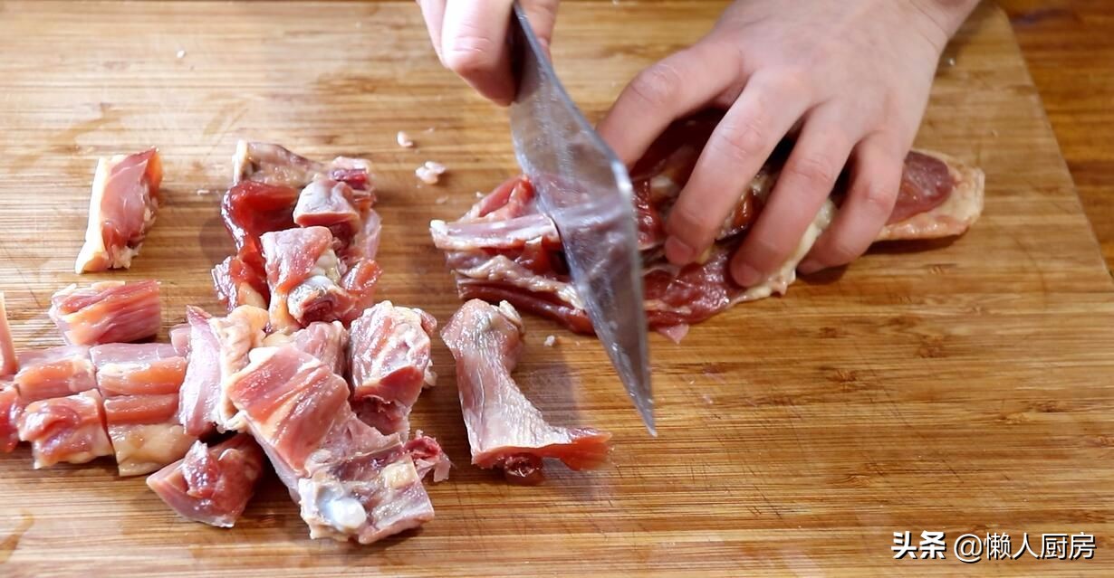 腊鸡腿蒸冬瓜做法,大锅菜腊鸡腿冬瓜