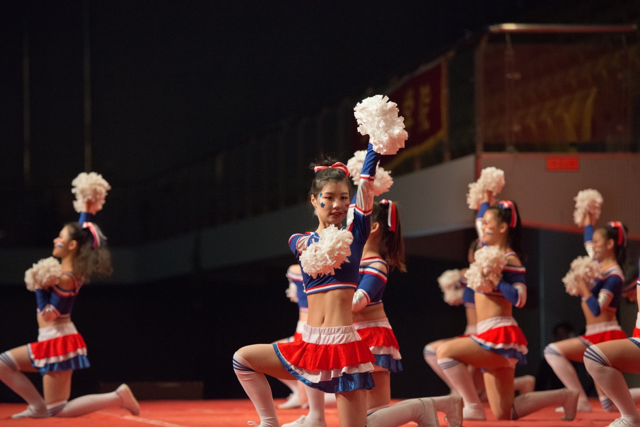 欣赏肚皮舞的魅力,欣赏街舞的感受