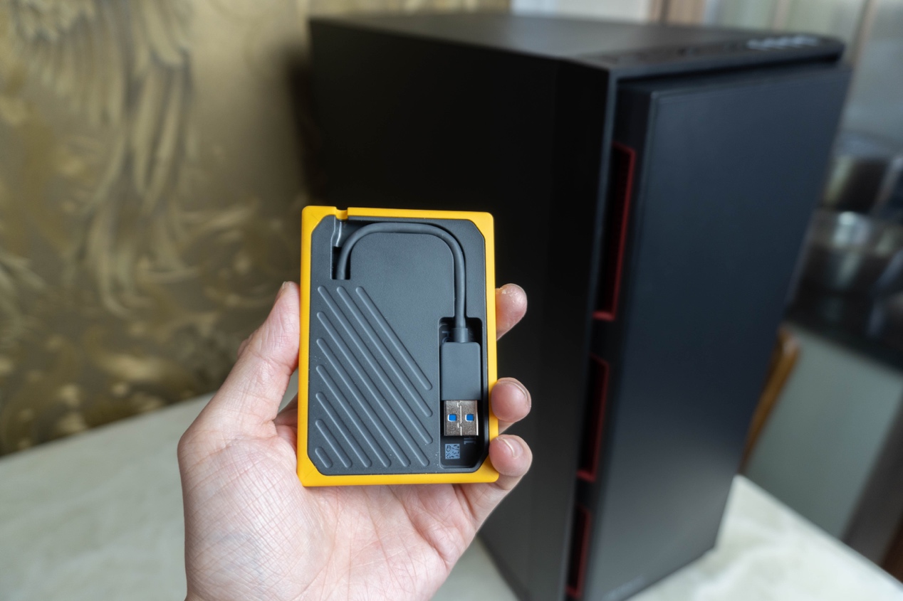 西数mypassport随行版,西数发布全新mypassport固态硬盘