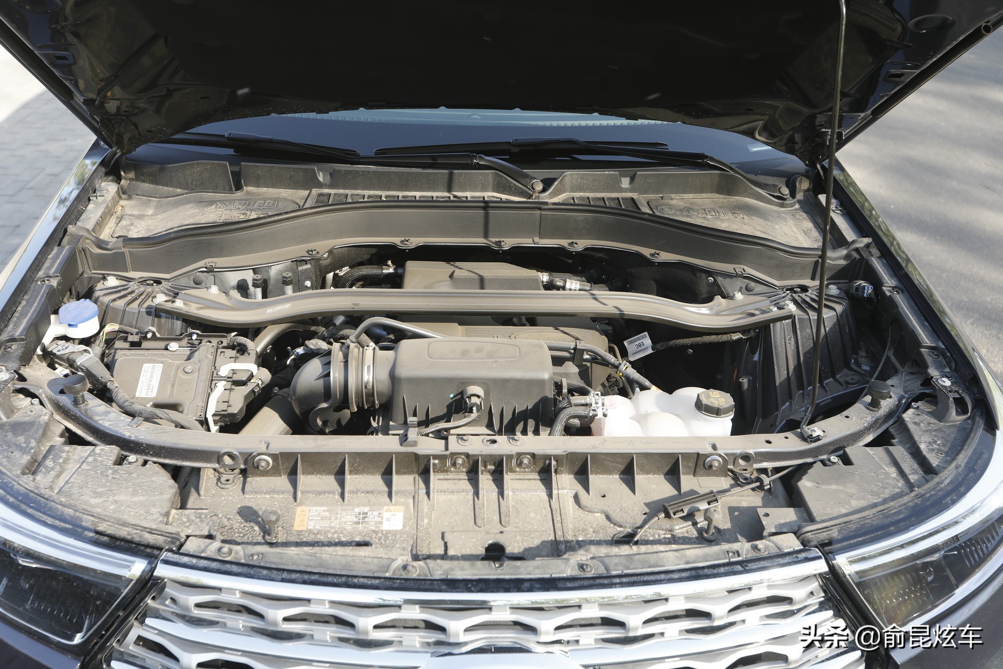 全新大七座suv福特探险者,帅气十足的性能轿跑suv