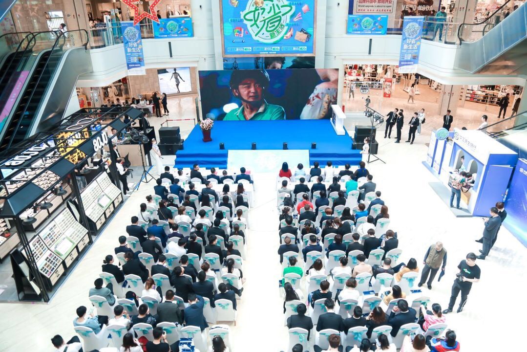 民生银行白金精英高端信用卡,民生银行信用卡发行数量