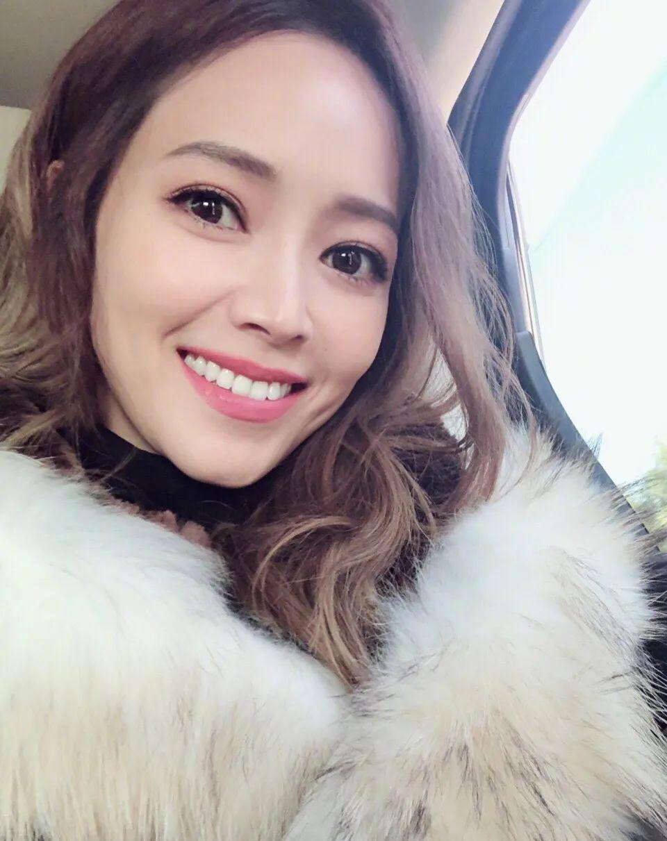 私生女出身的侯佩岑为何婚姻幸福,侯佩岑到底有多有教养