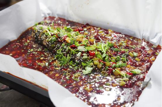 纸包鱼葱香浓郁,纸包鱼茂名