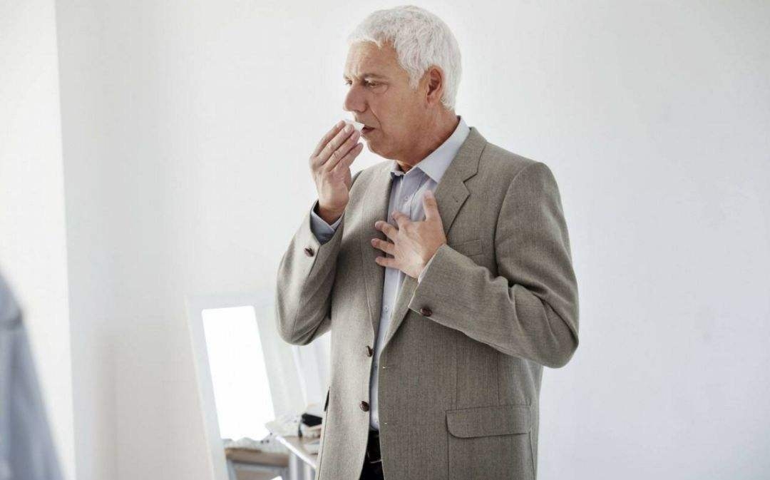 嗓子不舒服应该先吃什么药,嗓子不舒服像是被齁到