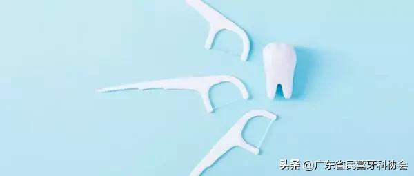如何正确使用牙线清理牙齿,牙线的正确使用方法丁香医生