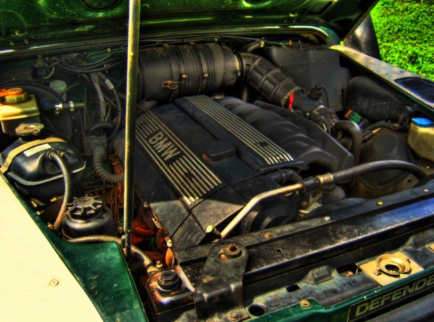 路虎卫士75年传奇版,路虎卫士成长史